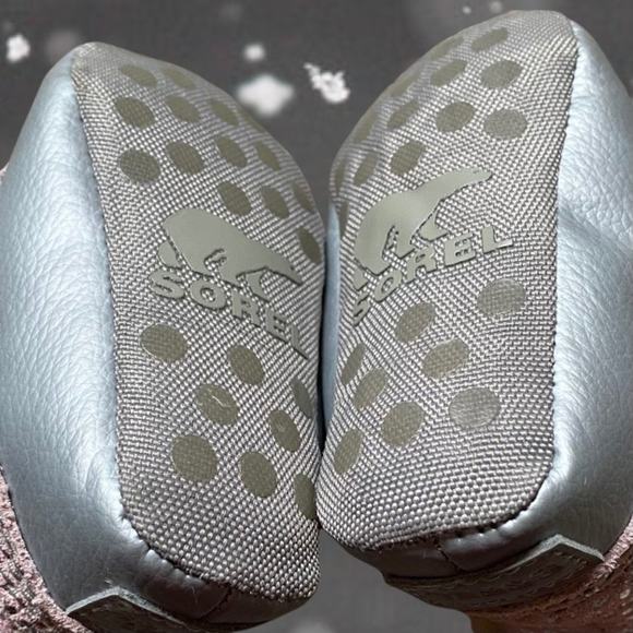 Sorel Dusty Pink Chrome Grey Animal Print Caribootie Booties Baby Sz 3 - Picture 5 of 6